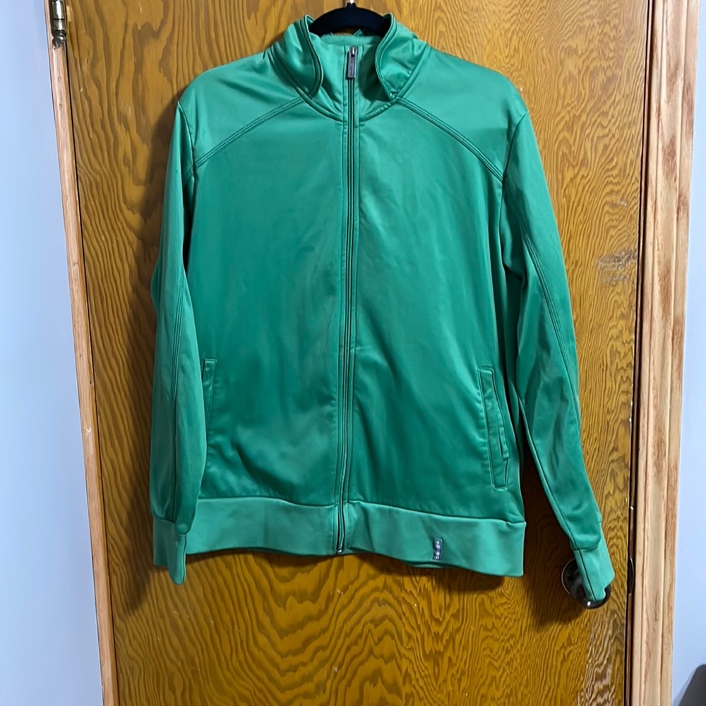 Men’s activewear “cool effect” zip up